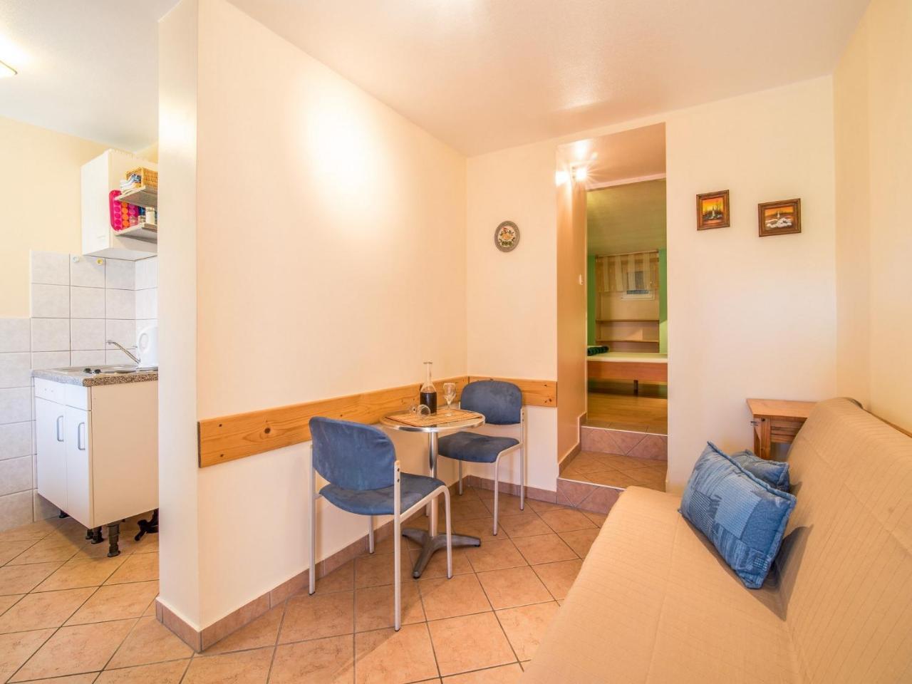 Apartment In Vrbnik/Insel Krk 13614 מראה חיצוני תמונה